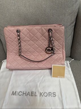 New Michael Kors Susannah blush pink bag